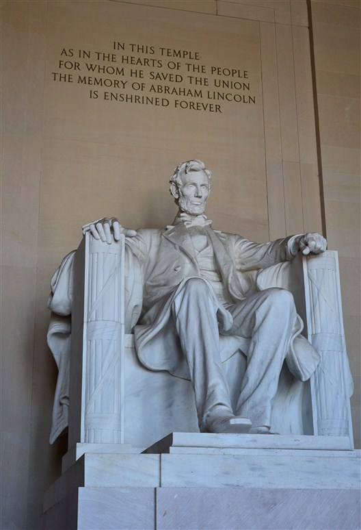 The Lincoln sculpture inside the monument